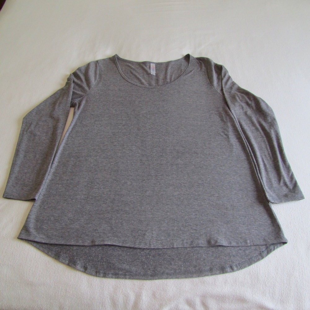 LuLaRoe Lynnae Shirt